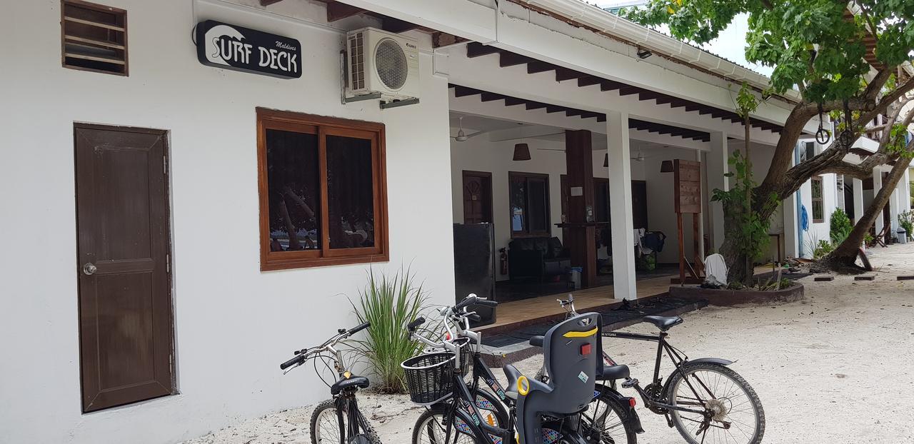 Surf Deck Hotel Thulusdhoo Buitenkant foto